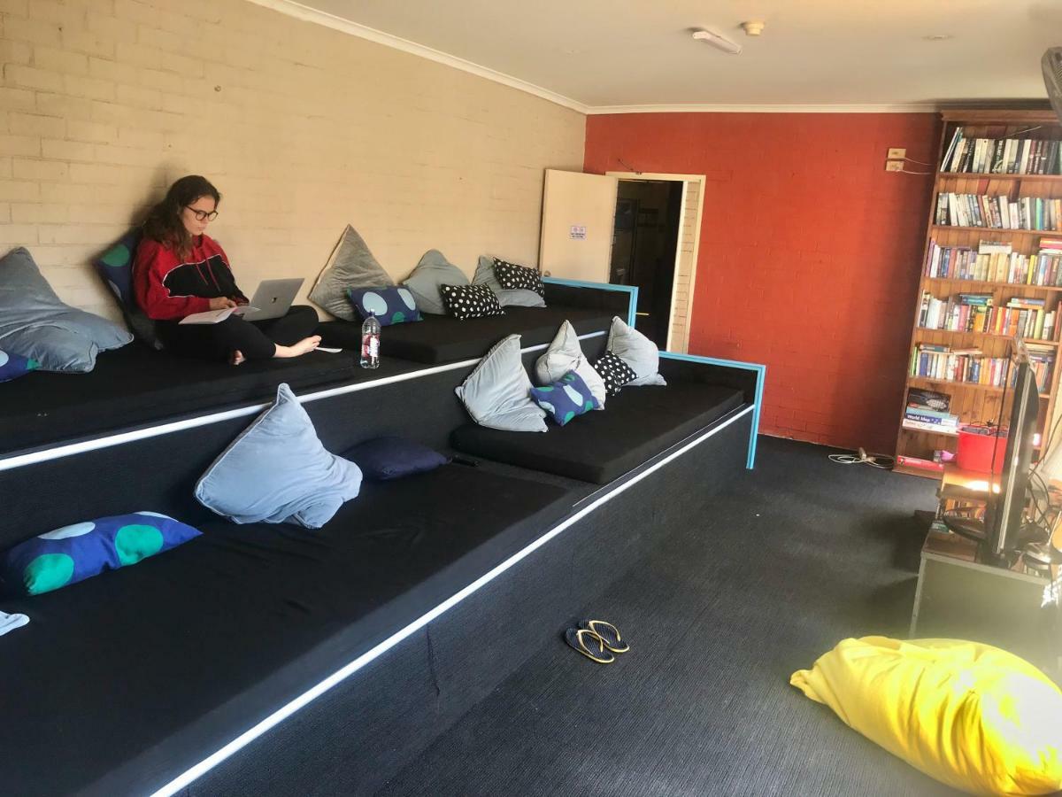 Newtown Backpackers Hostel Sydney Exterior photo